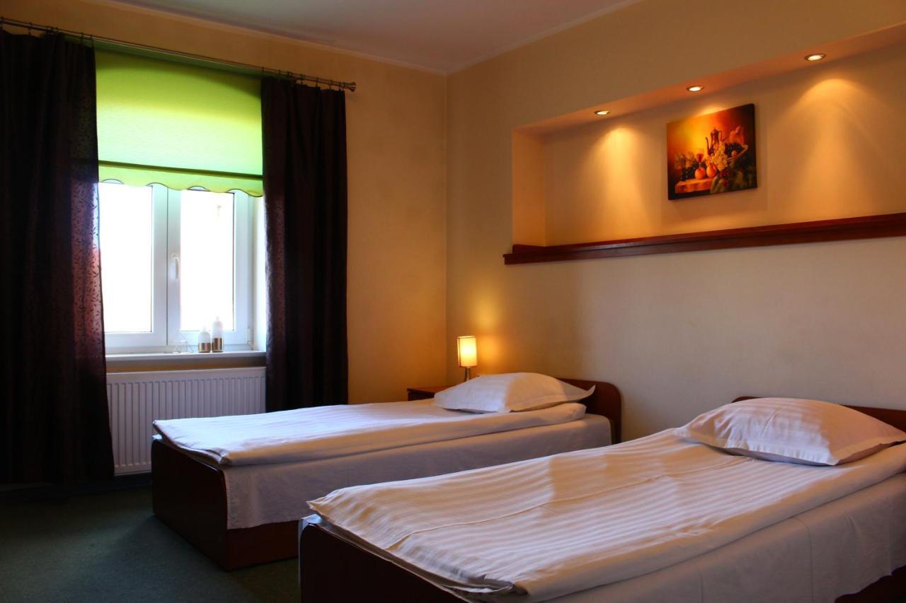 Appartement Karczma Rycerska Lębork Extérieur photo